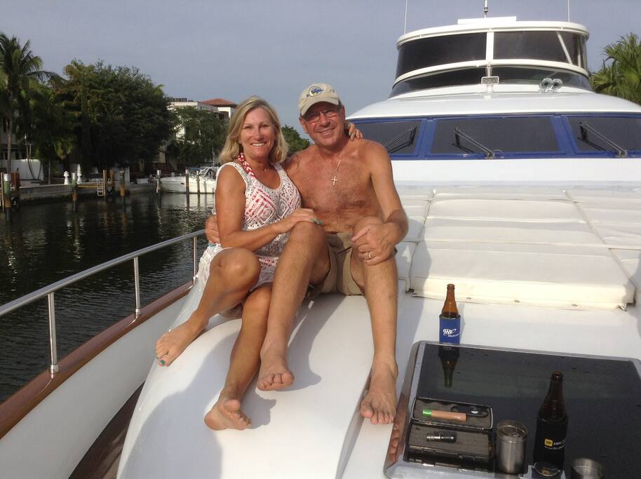 A happy couple enjoying their cruise!