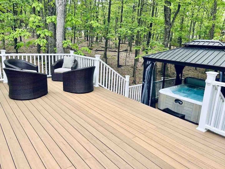 Poconos, Hot Tub, Sauna, Game Room, Pool Table... Houses for Rent in