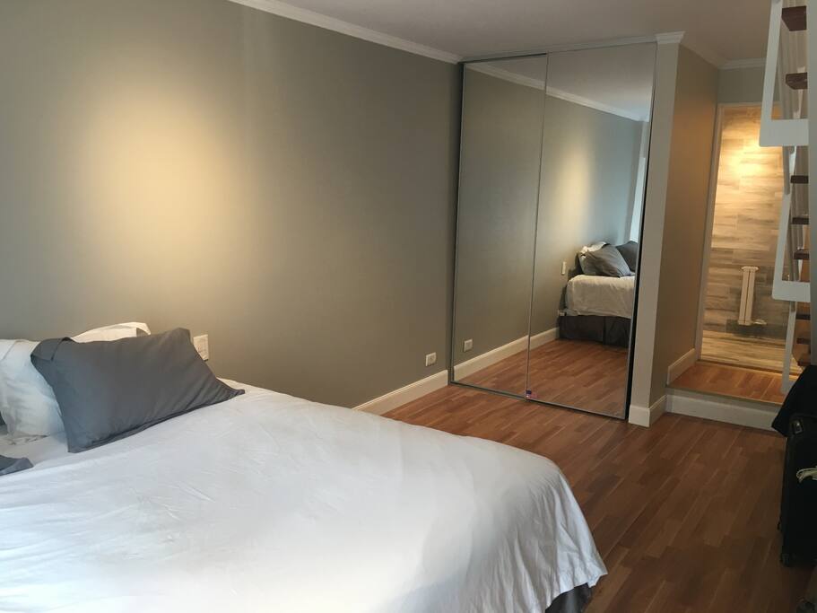 Dormitorio con baño - Bedroom with bathroom