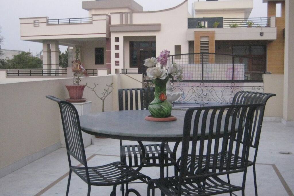 Balcony/Roof top