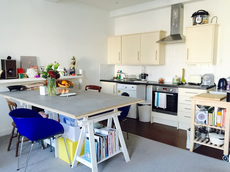 Fully equipped kitchen