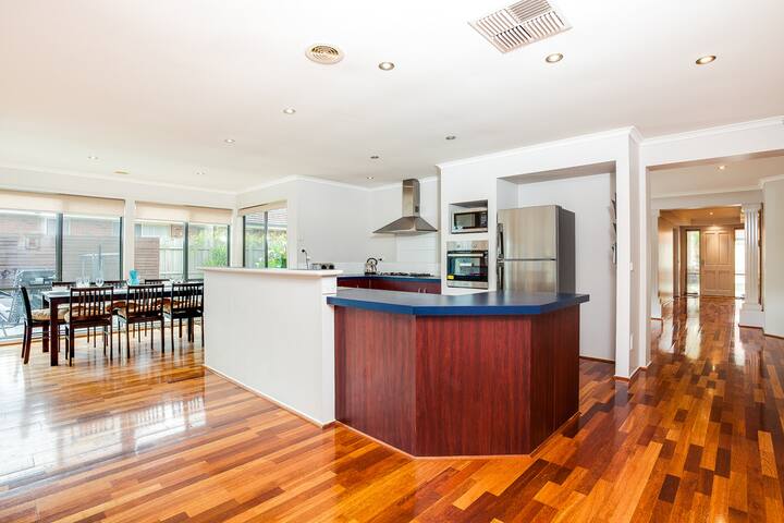 Aquatic Bliss gallery image 4