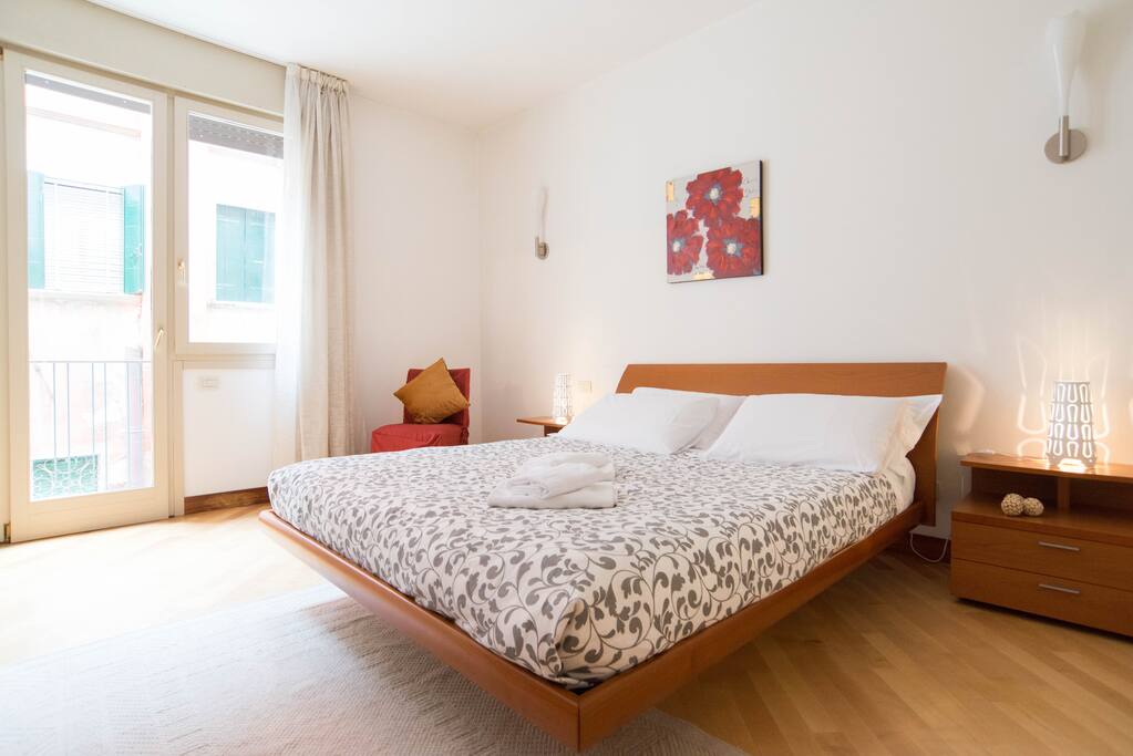 2 bedroom