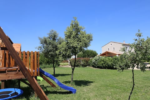 Provencal property - 18 sleeps -  private pool