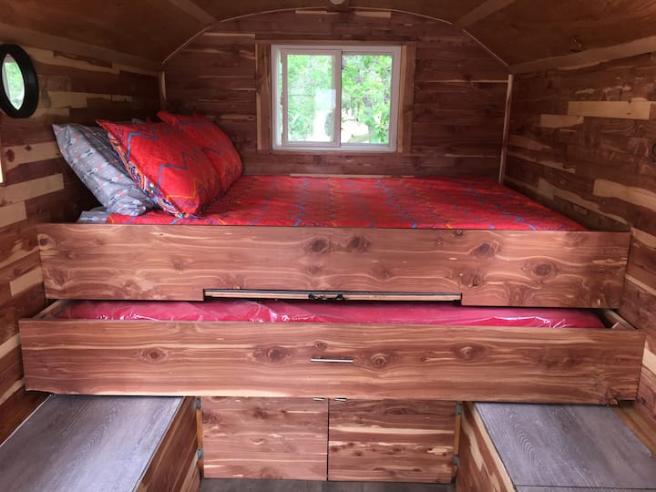 A second full bed pulls out from underneath