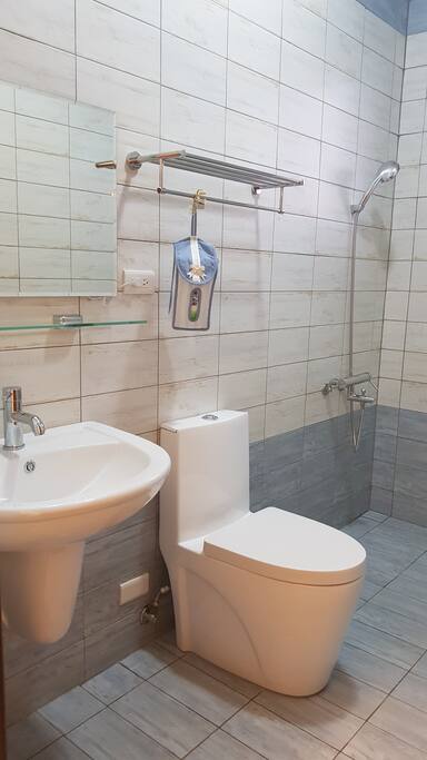 獨立衛浴 private bathroom
