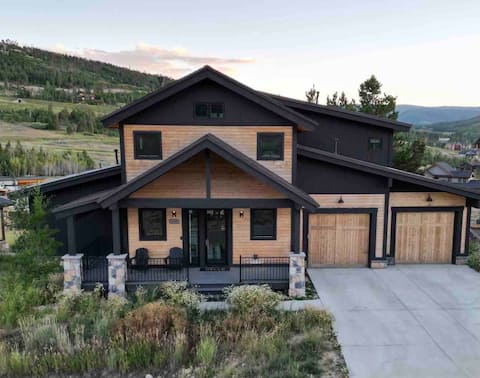 Lone Eagle Luxury Mtn Home- Hot Tub + Gym/Peloton