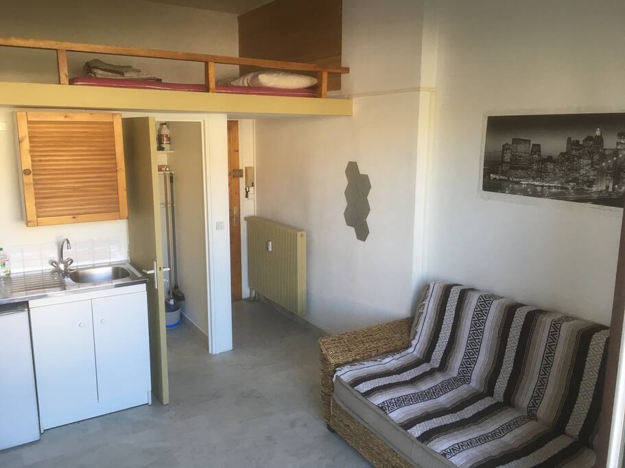 vue du studio côté canapé