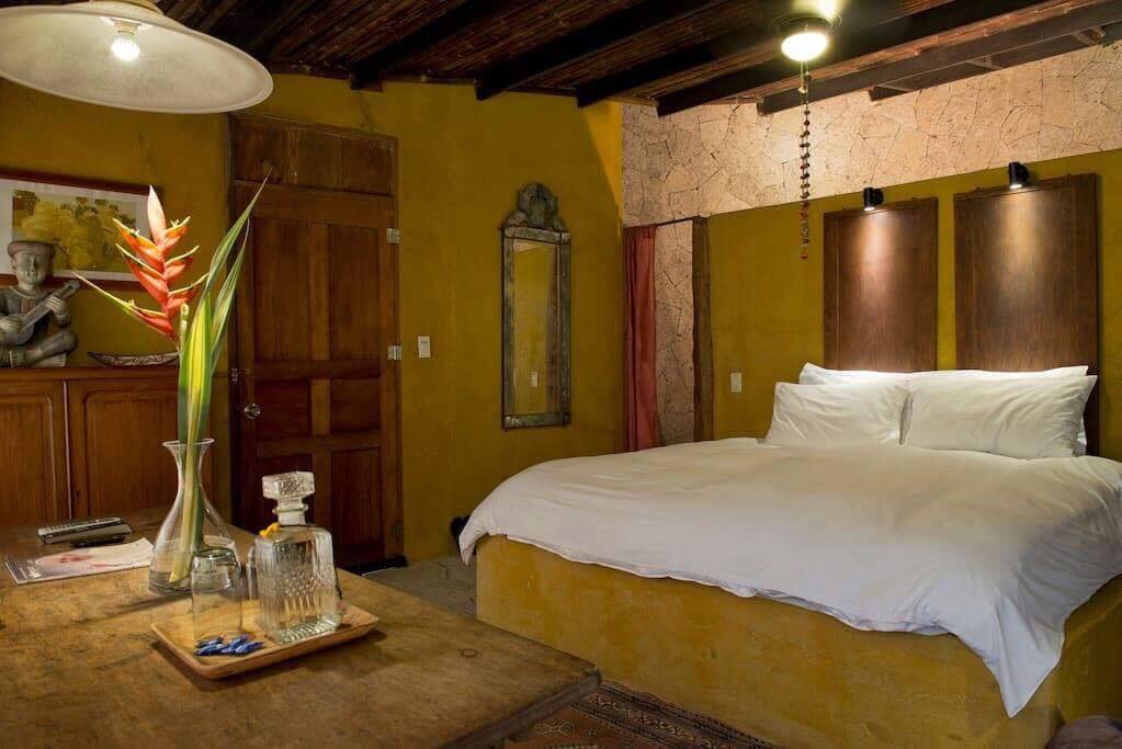 Moon Garden Casitas 5 (Aircon room) - Tagaytay의 B&B에서 살아보기, Calabarzon, 필리핀