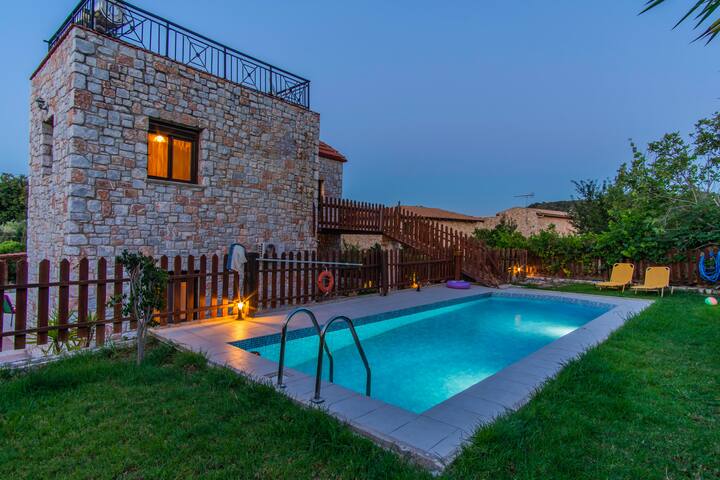 Villa Vicina – In Platanias and 4min by the beach gallery image 5