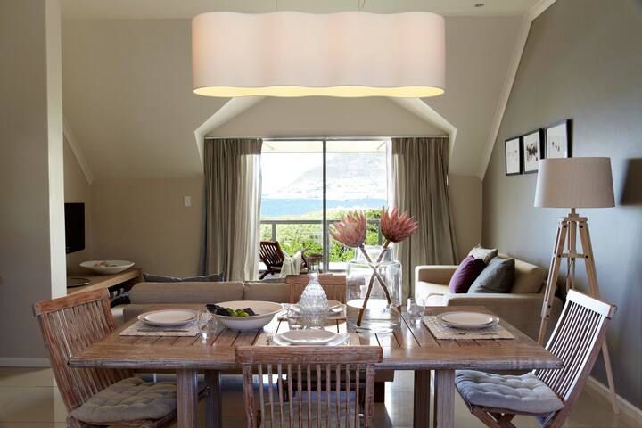The Beach Penthouse. Our lights are always on! gallery image 3