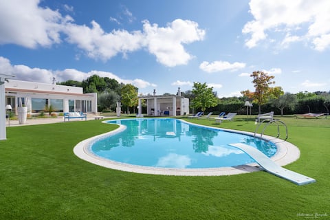 Villa LUCI' in Puglia, with exclusive pool