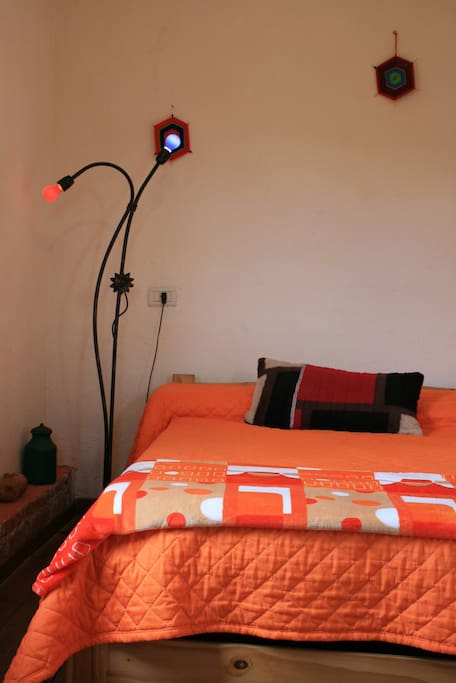 Habitación doble privada con baño privado