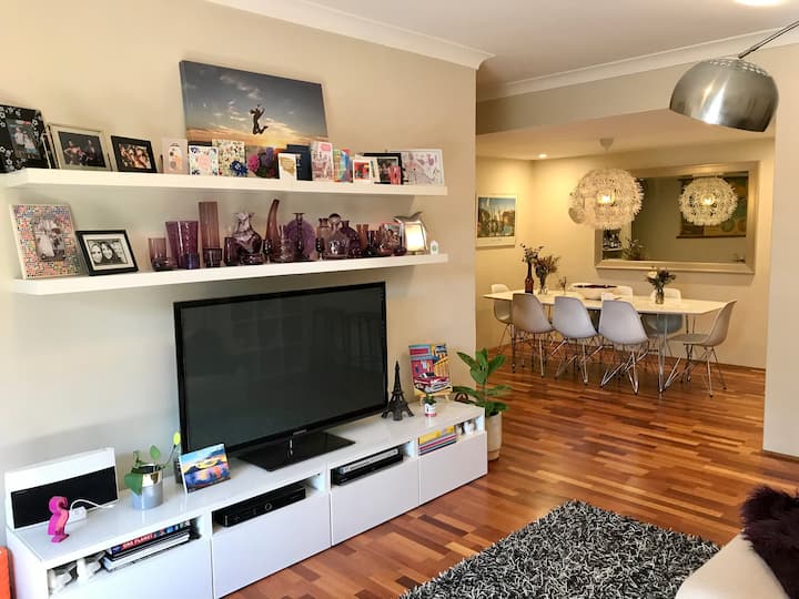 Sunny Coogee Flat Near Beaches, Cafes, Parks - Sydney