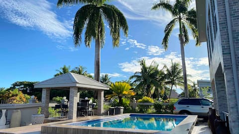 2 Bedroom Flat With Pool