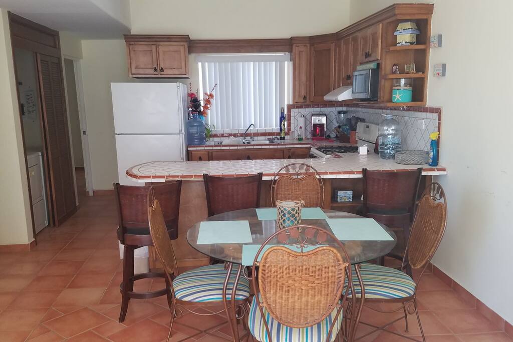 Full kitchen