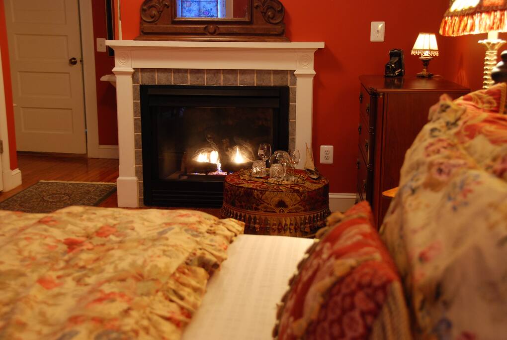 Room 1: King Bed and gas fireplace