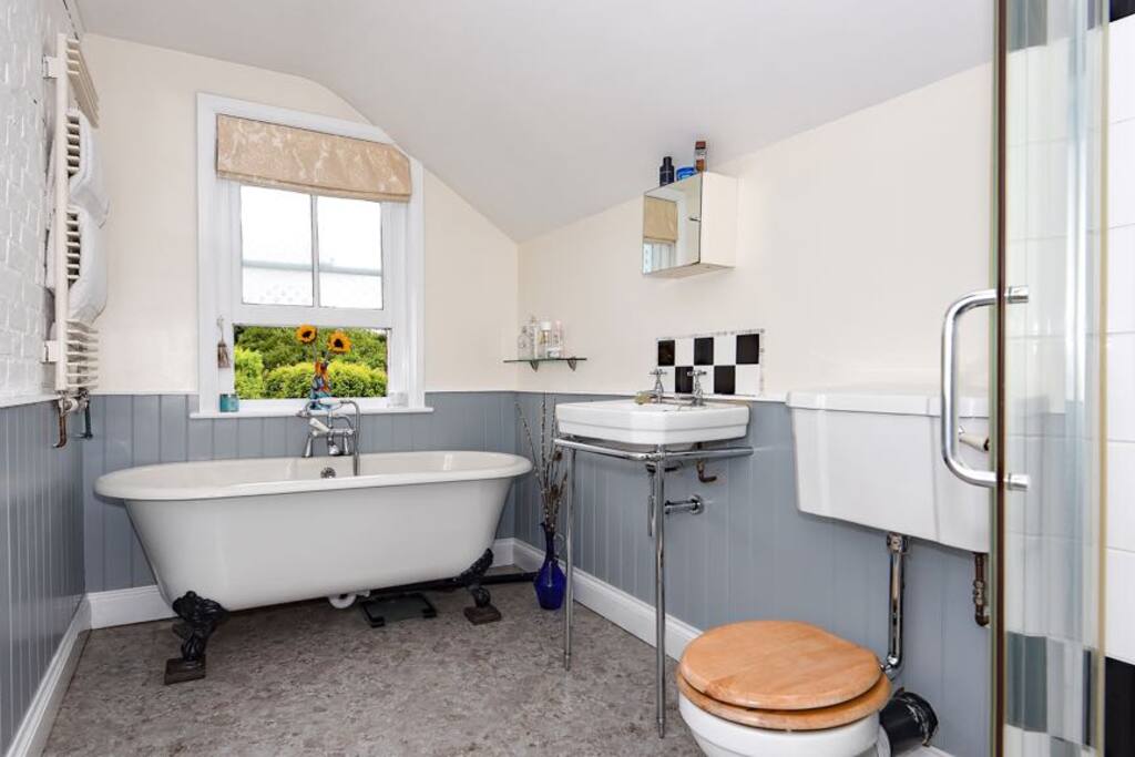 Family bathroom