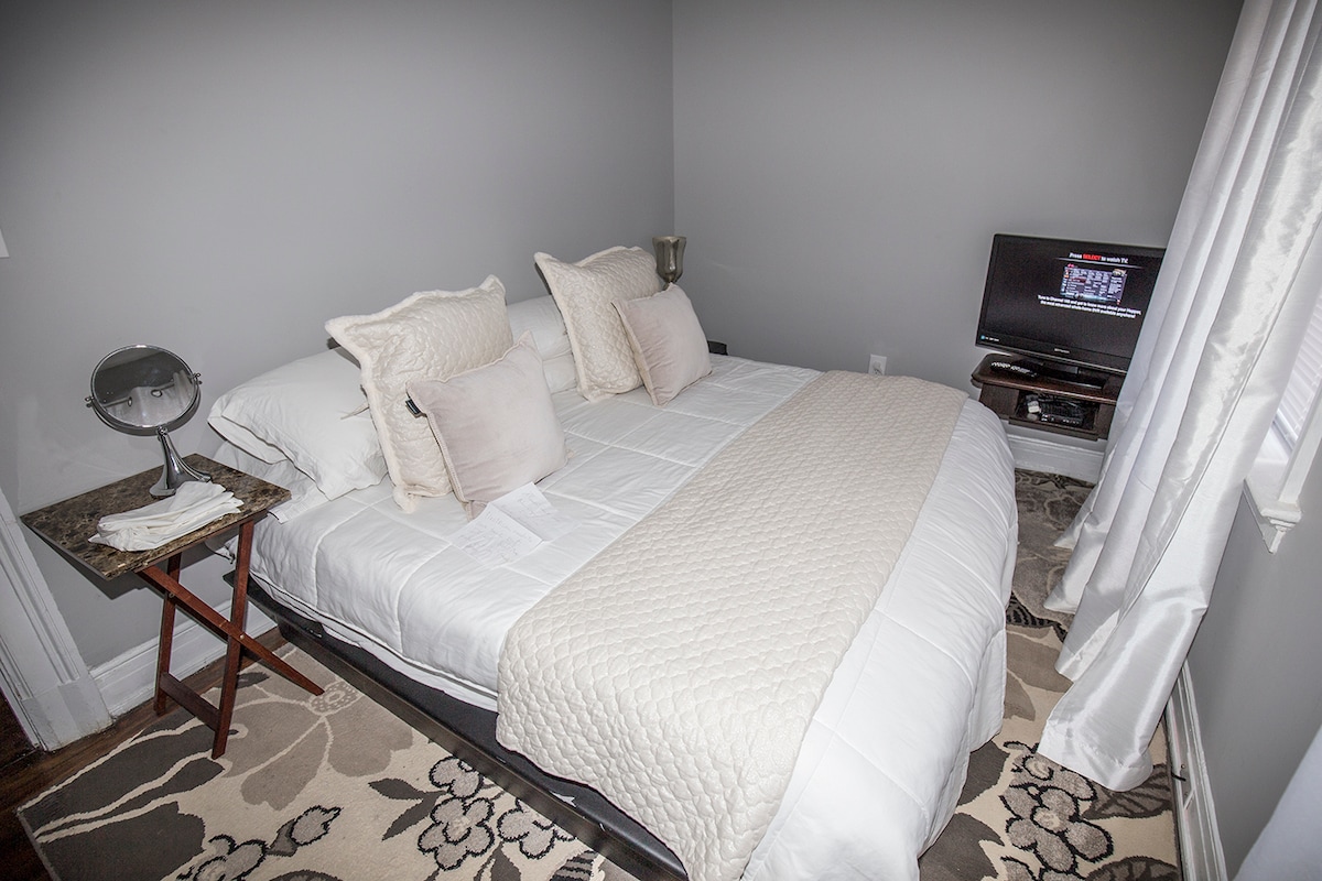 Dormitorio4 con cama tamaño king