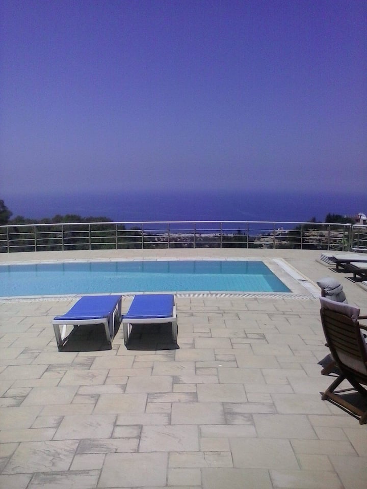A Little Piece Of Paradise Beautiful House & Views - Kyrenia