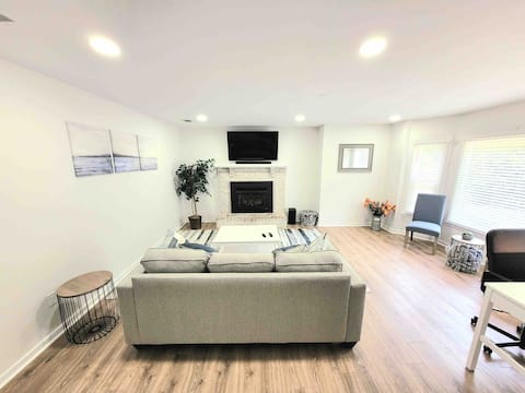 Cheerful 4- bedroom home buck rub