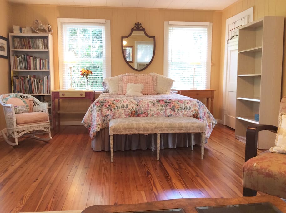 Queen size bed