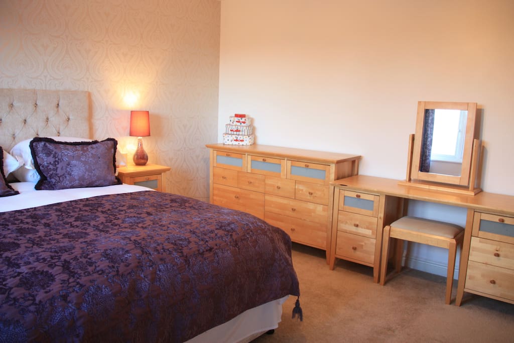 Plenty of storage and immaculately clean
