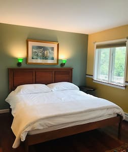 Best of Stowe at Hawk’s View   PRIVATE GUEST SUITE