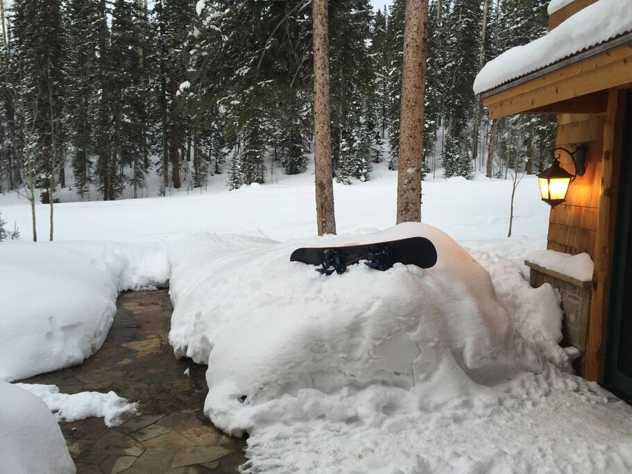 direct access to the slopes is just a few steps away