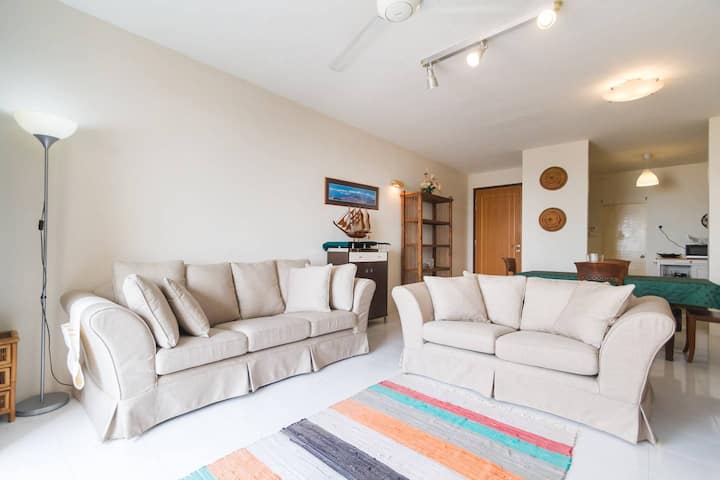 Seaview Designer Condo By Beach (Poo, Gym, Wifi) - Batu Ferringhi