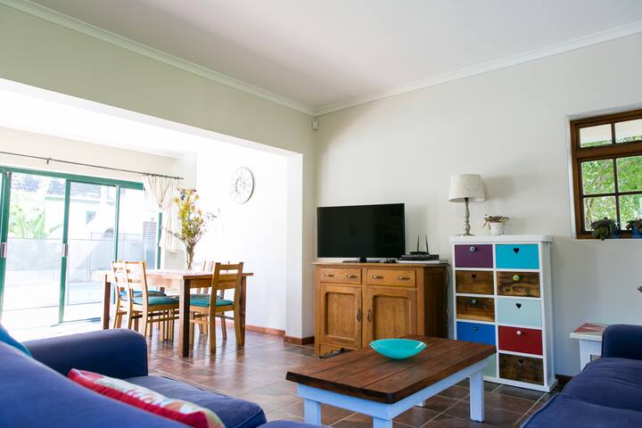 The Corner Cottage gallery image 3