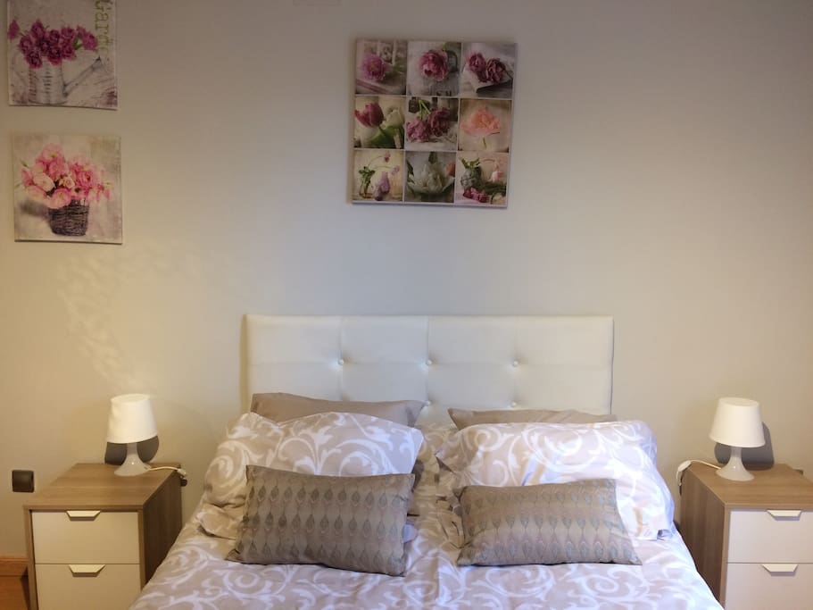 Dormitorio cama matrimonio
