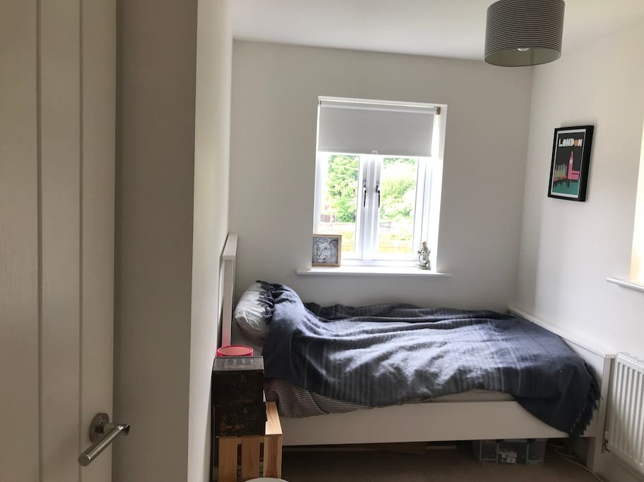 Single bedroom