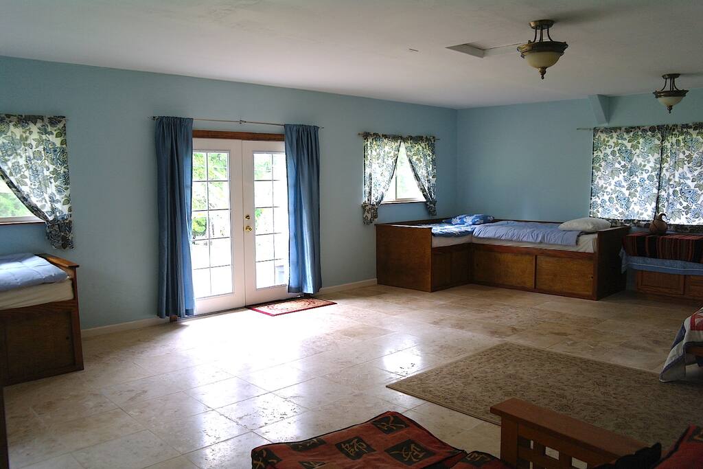 Large Living Room Travertine Floors