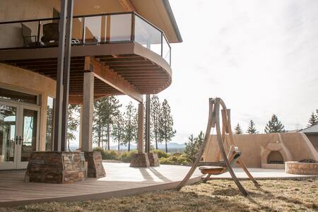 Spacious Serene Upscale. Rent 1 BR, 2 BR, more.