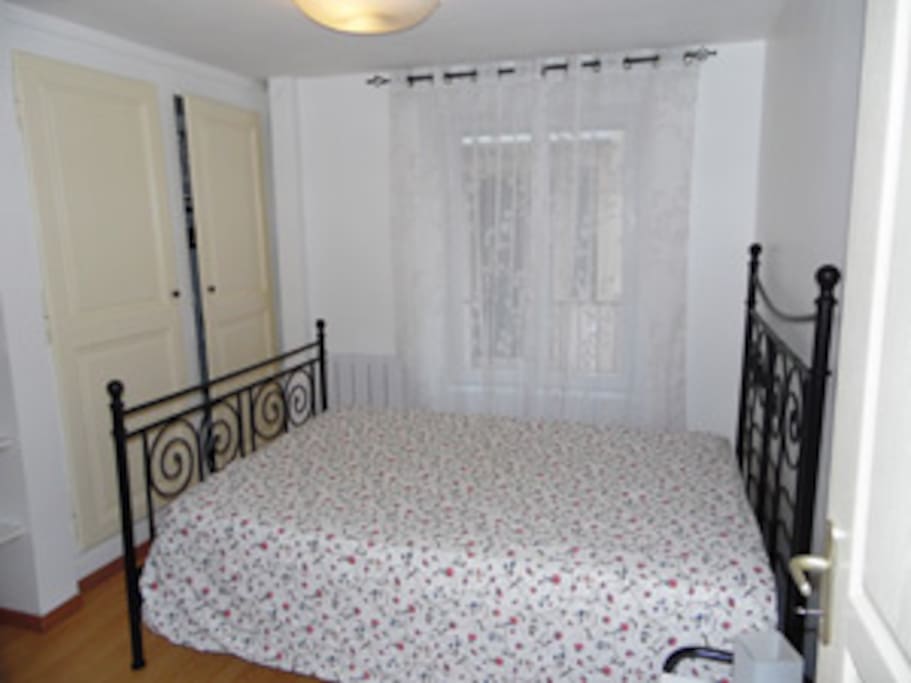 chambre double séparée avec literie confort