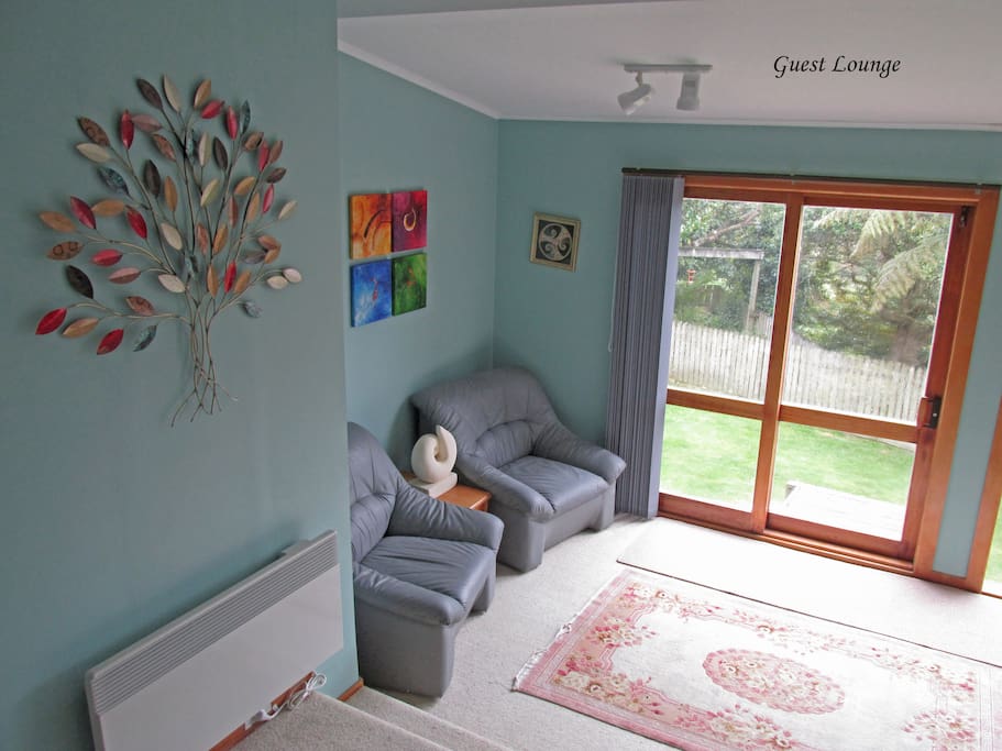 Guest Lounge
