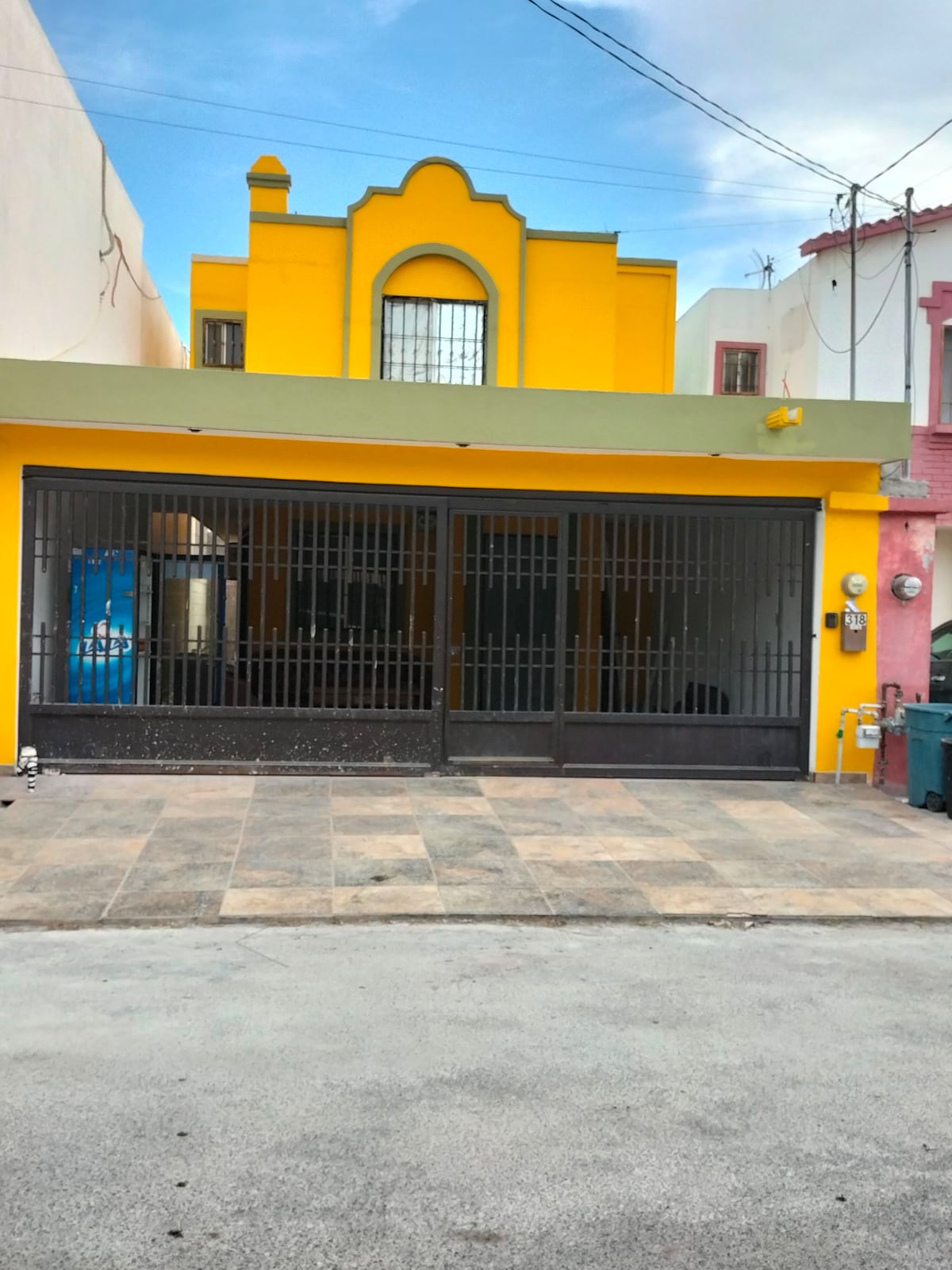 Airbnb con mejor rendimiento: house with large garage near the airport en La Victoria