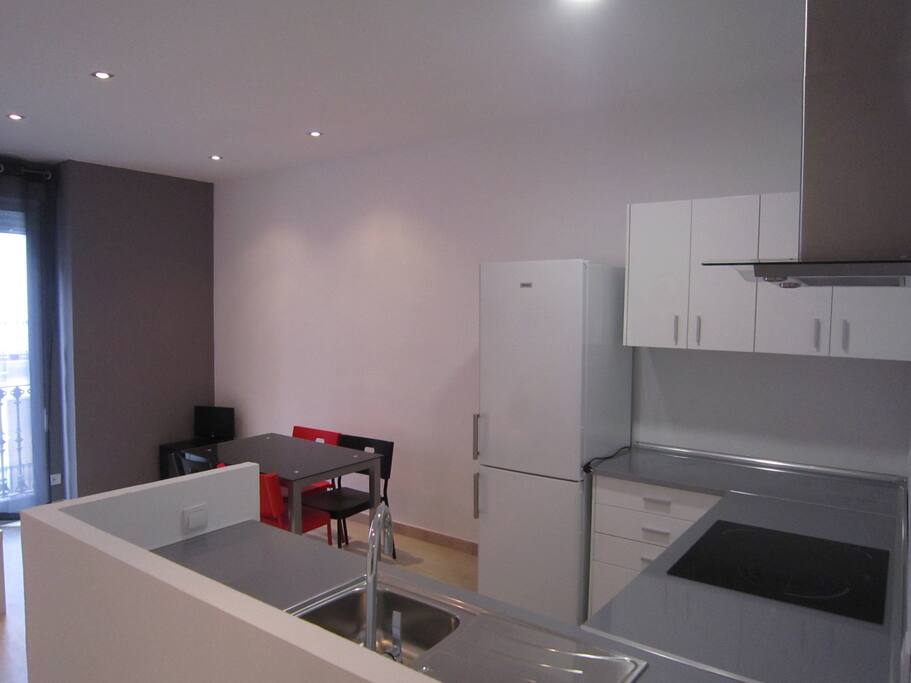 Cocina office y comedor