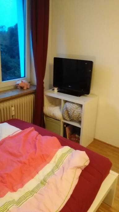 Fernseher im Zimmer