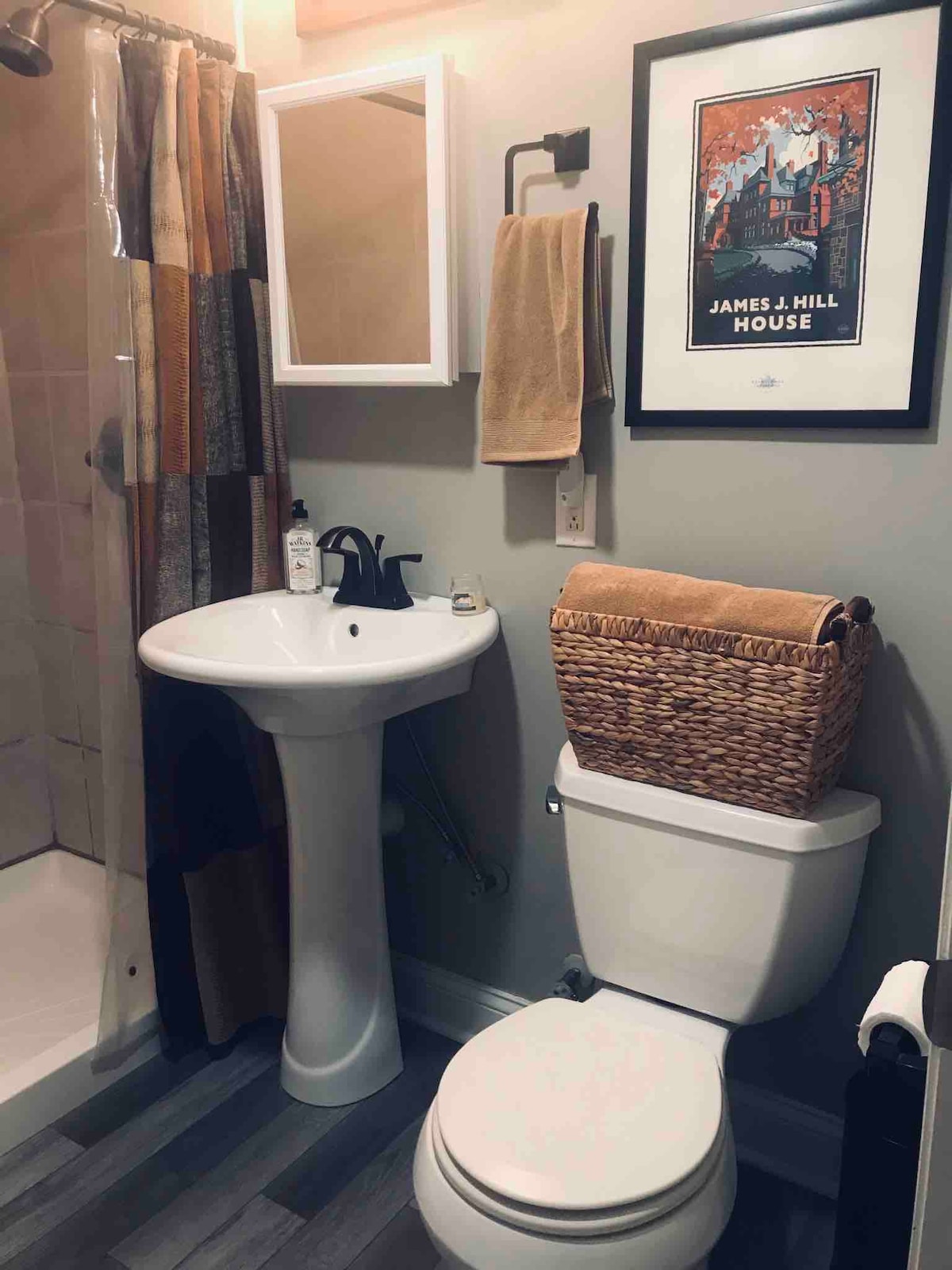 Cozy Quarters
