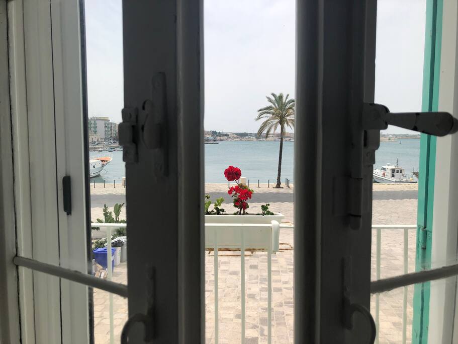view from the living room for unforgettable sunsets