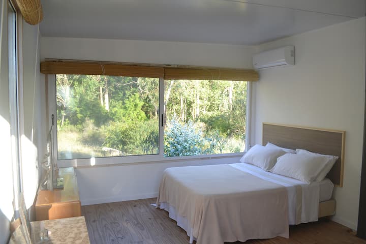 קומה עליונה/חדר שינה