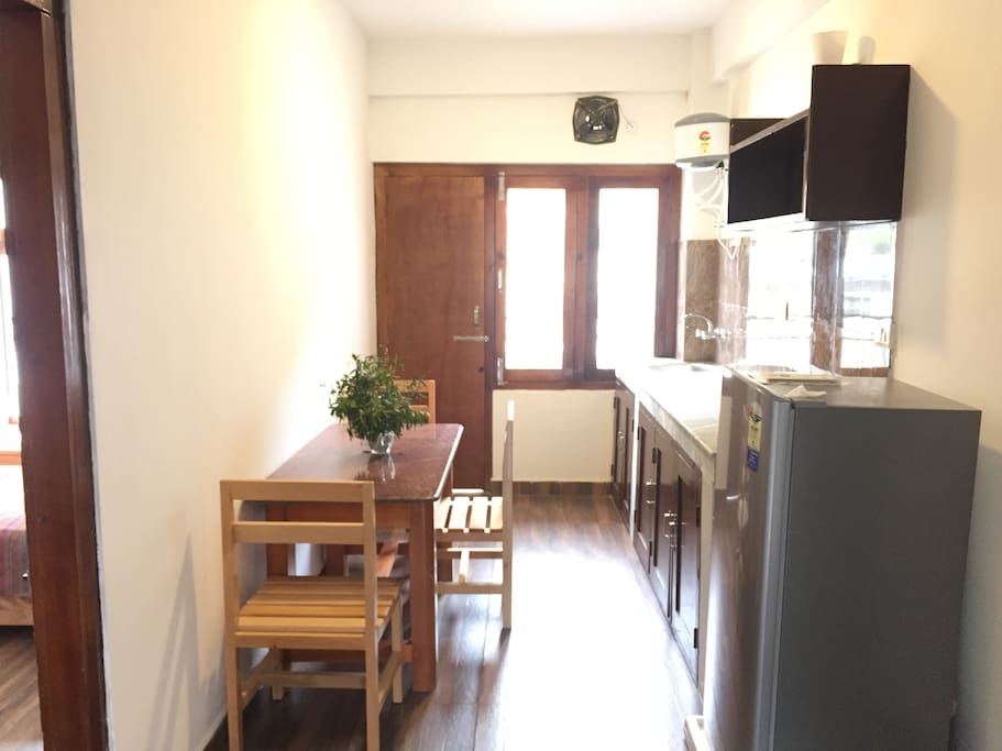 2BHK: Kitchen/Dining