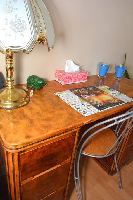 Bureau de travail - Salon // Office workplace - Living room