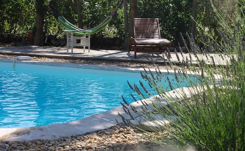 37 Halage, Gorgeous Stone House with Private Pool