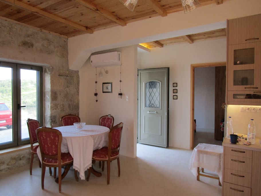Entrance hall and dining area.