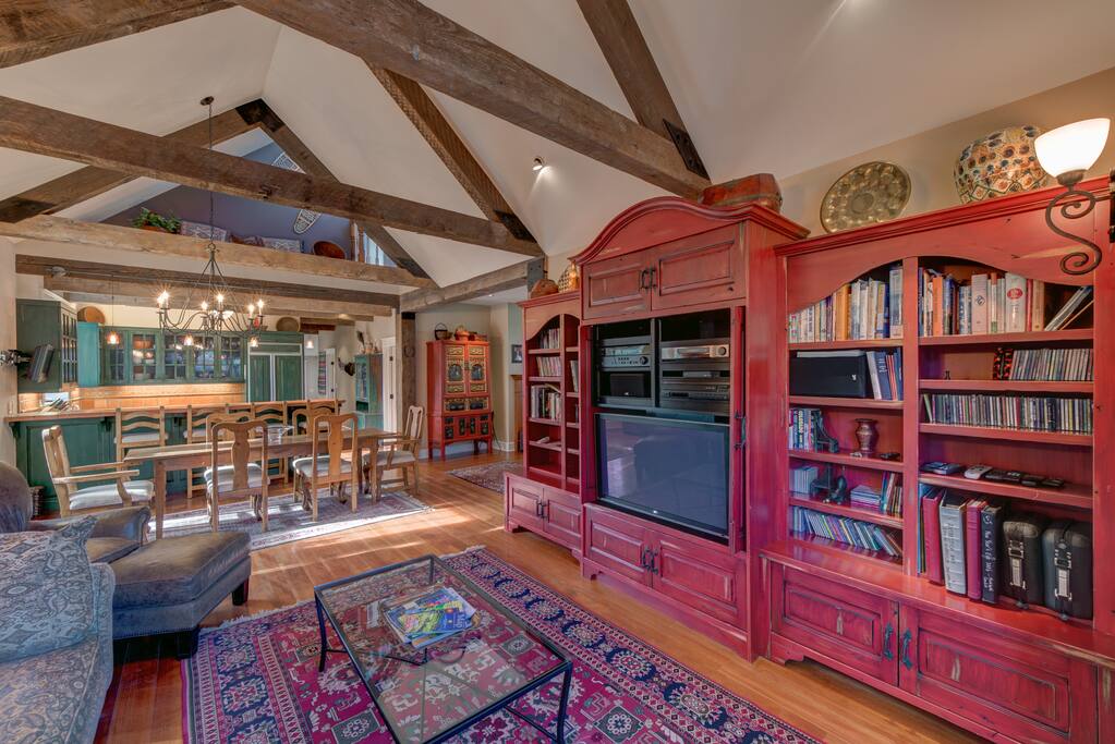 family room (dining room in background)