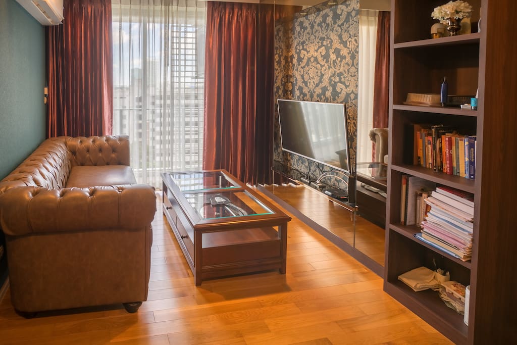 Living area: enjoy watching smart TV or reading a book on the cozy sofa. Using free wifi for surfing internet you want.
Please switch-off and remove the plug when you finish watching the TV.