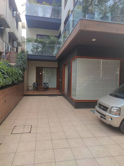 Teghs Hospitality - Elegant Cozy Oasis near Parks